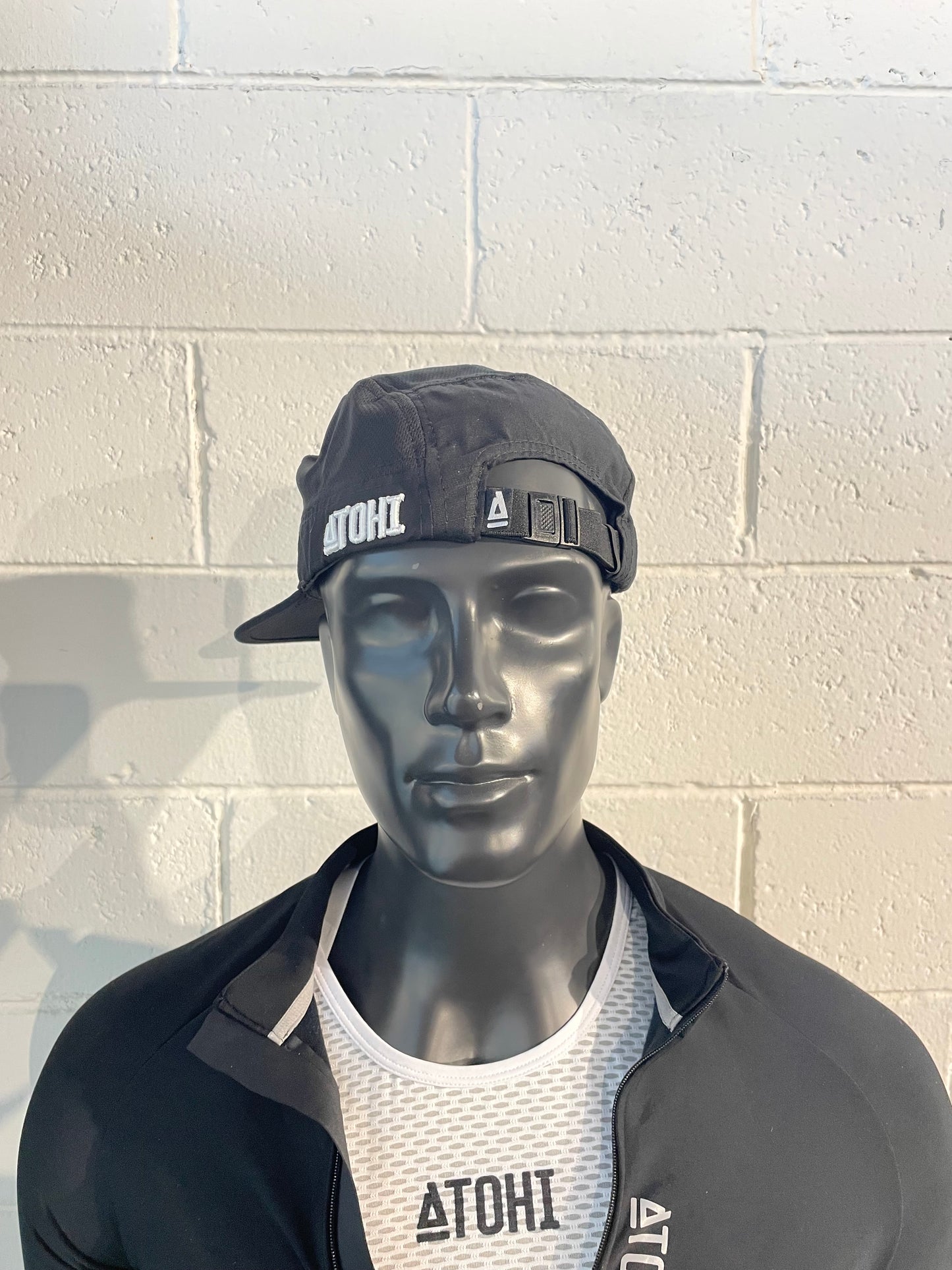 ATOHI Running Hat - Black