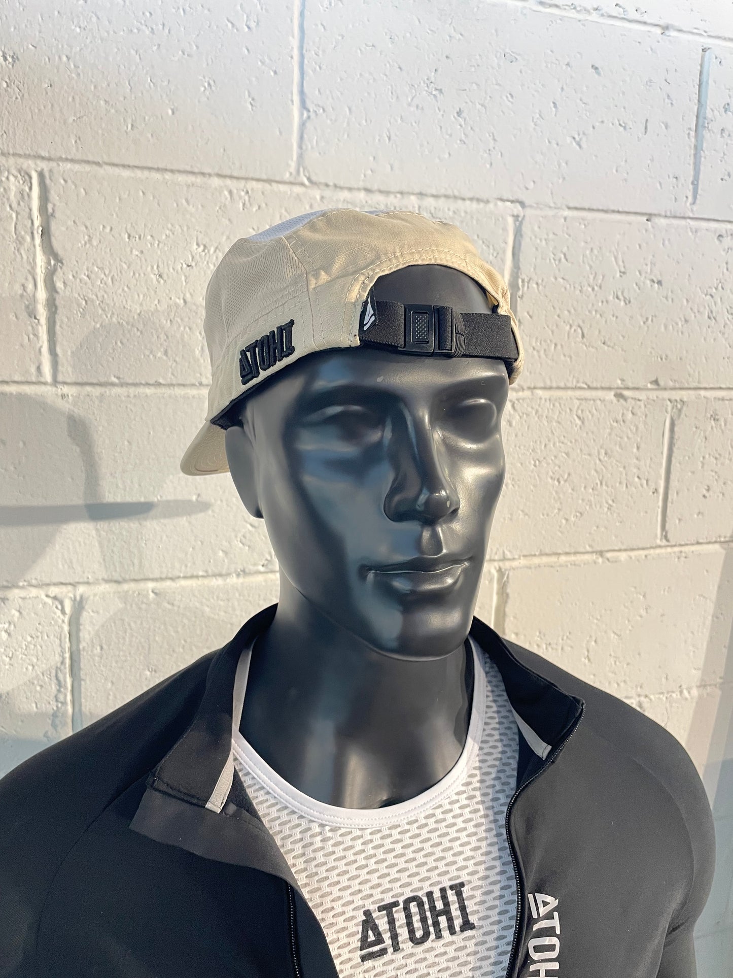 ATOHI Running Hat - Sandstorm