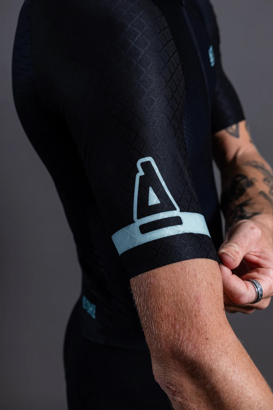 ATOHI | D-LITE | BLOC BLACK | MENS TRIATHLON SUIT